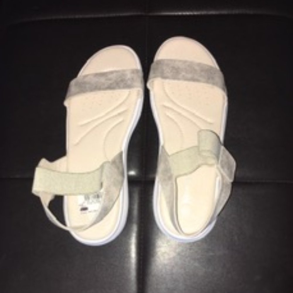 (NEW) Nature Breeze Champagne Comfort Sandals - Size 10 - Picture 7 of 8